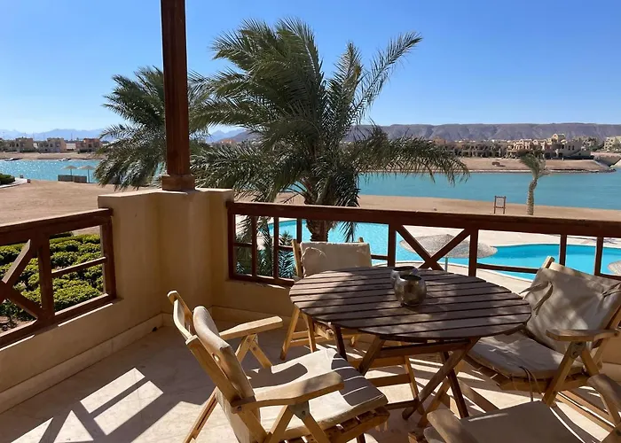 Sabina 1br Lagoon View With Shared Pool By Bfg Beit Fel Gouna *